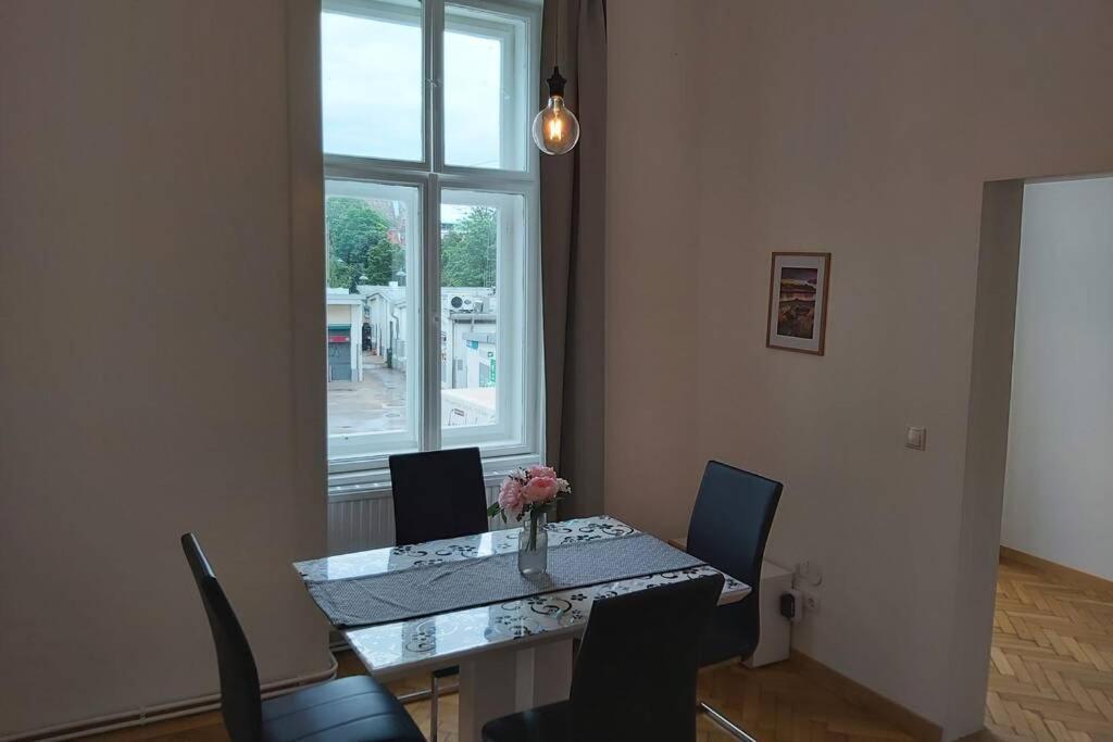 Lovely New 2 Bedroom Near Hannovamarkt Viyana Dış mekan fotoğraf