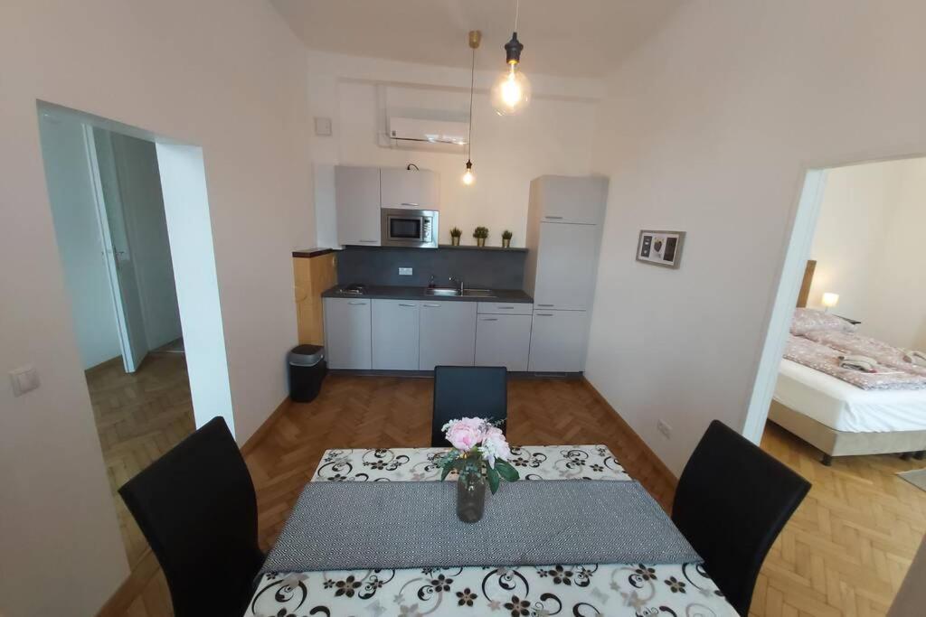 Lovely New 2 Bedroom Near Hannovamarkt Viyana Dış mekan fotoğraf